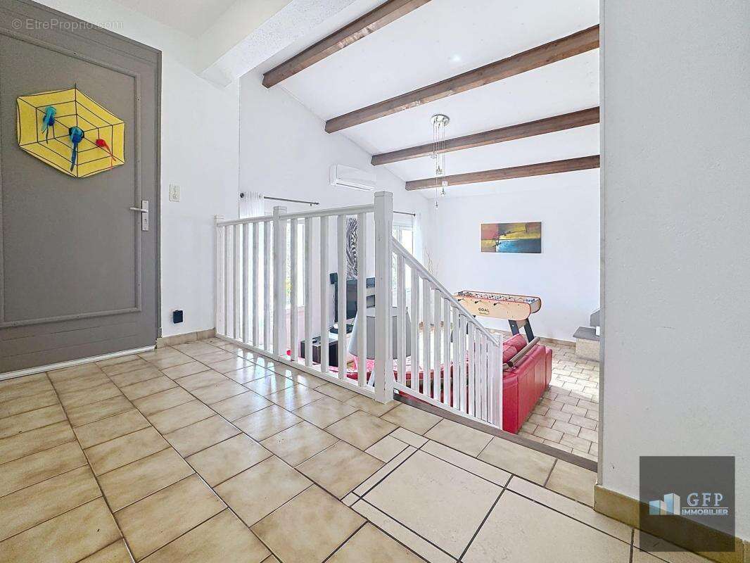 Maison à BORMES-LES-MIMOSAS