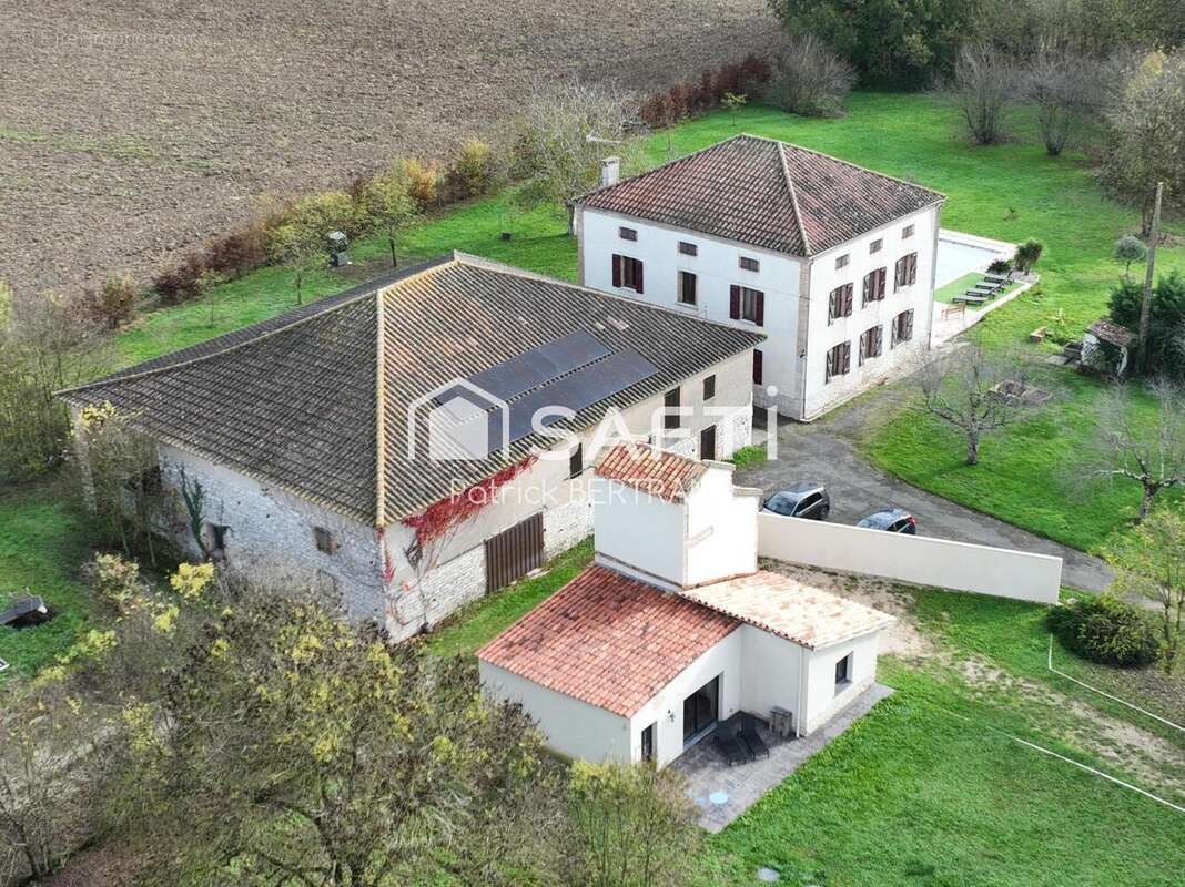 Photo 2 - Maison à BIOULE