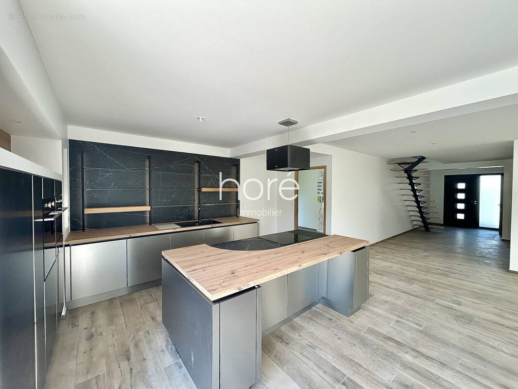 Maison à BIEVILLE-BEUVILLE