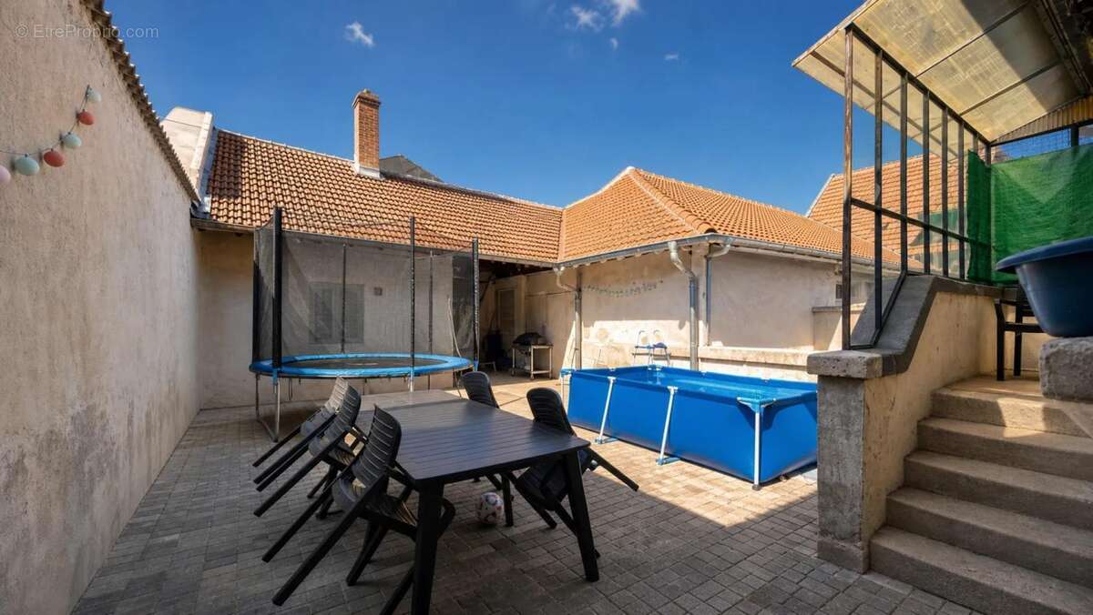 Maison de 4 pièces de 110 m² à Courbesseaux - photo 12