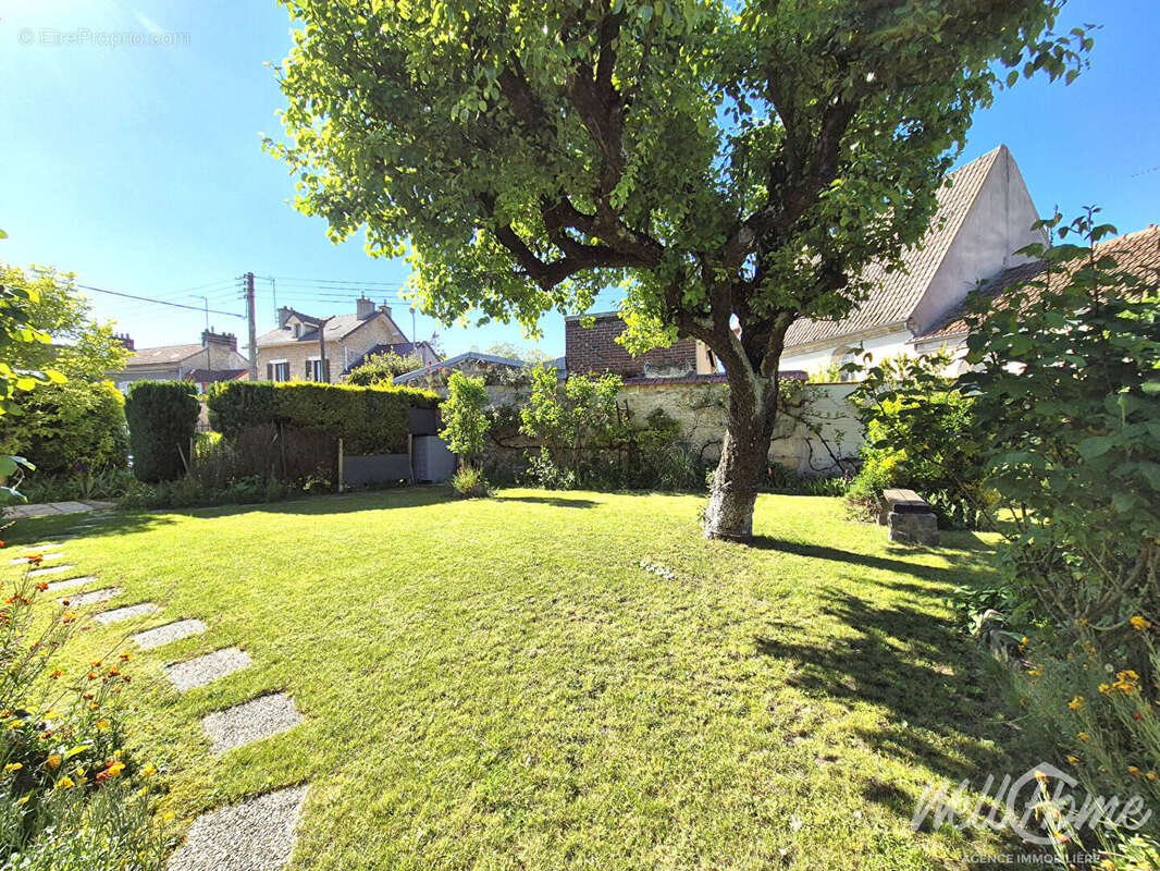 Maison à SAINT-OUEN-L&#039;AUMONE
