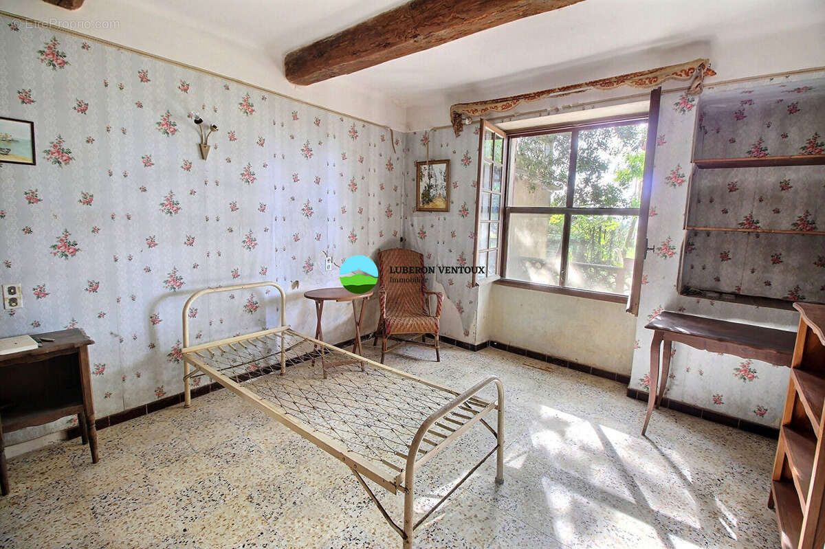 Maison à COURTHEZON