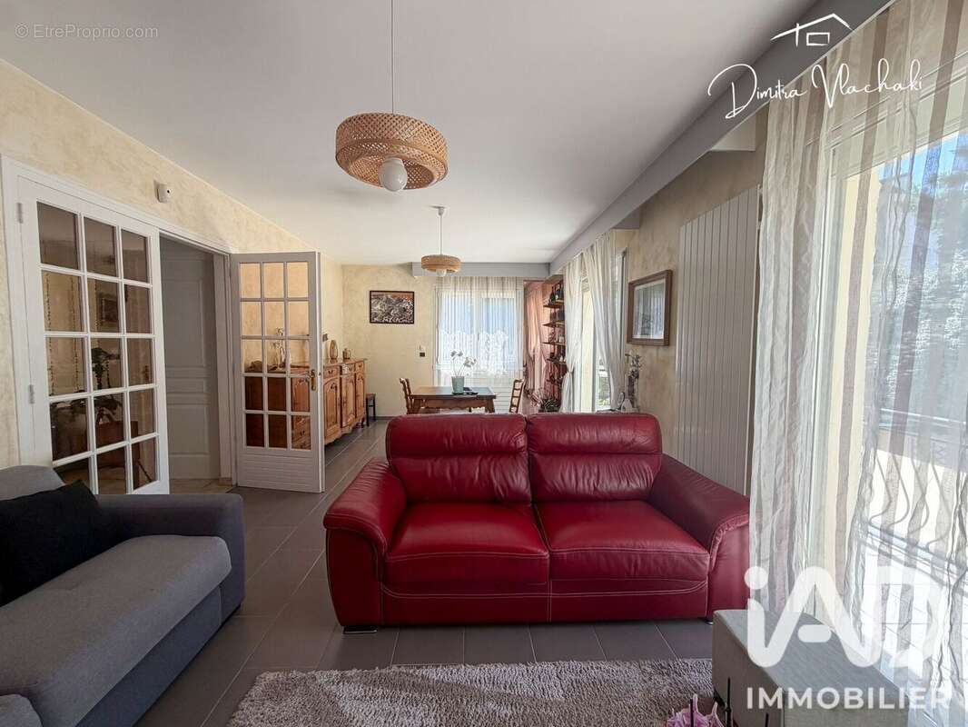 Photo 8 - Maison à LES CLAYES-SOUS-BOIS