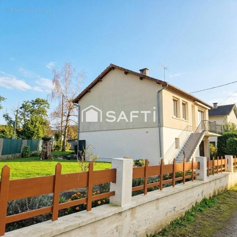 Photo 1 - Maison à BOURBON-L'ARCHAMBAULT