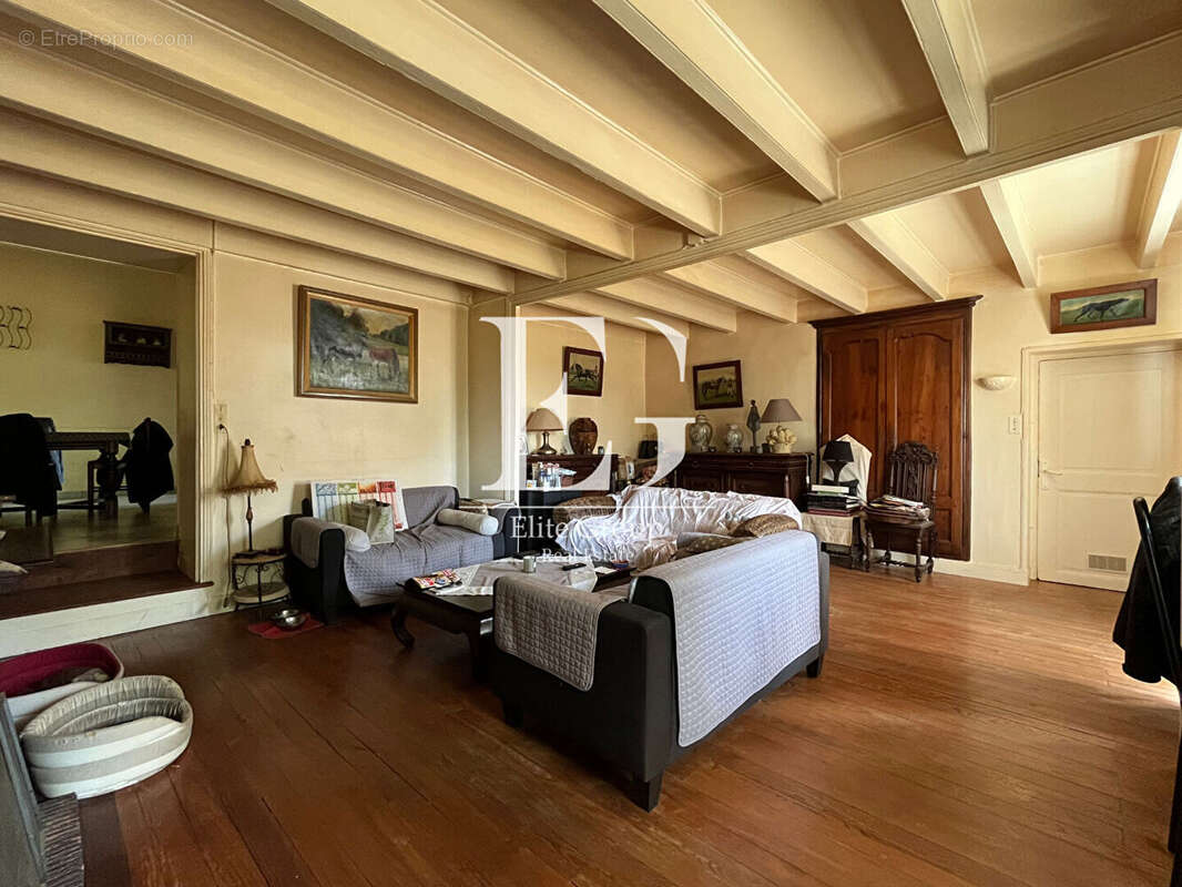 Maison à BOURG-CHARENTE