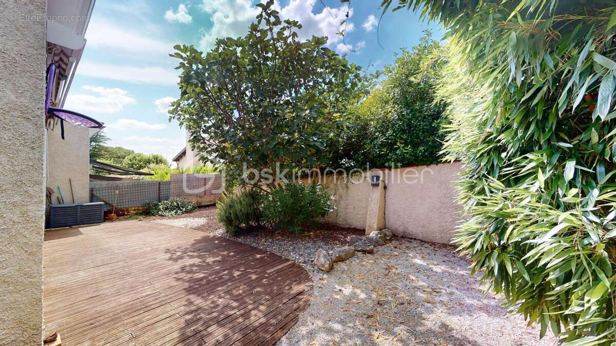Maison familiale T5 de 125 m² en fond d’impasse à Escalquens - photo 4