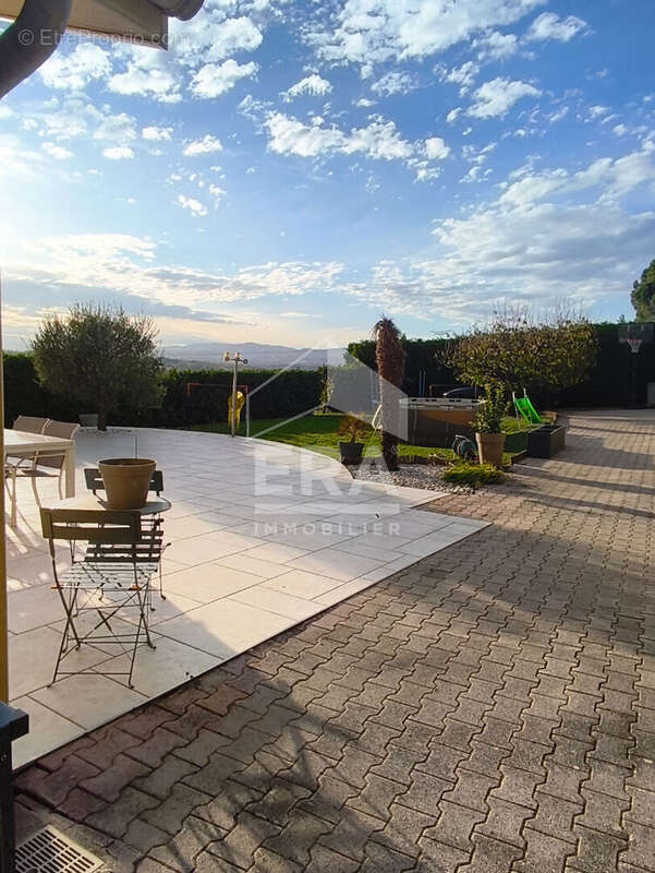 Maison à SAINT-ANDEOL-LE-CHATEAU