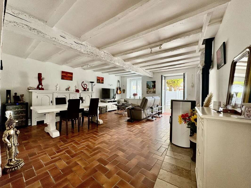 Maison à SAINT-GEORGES-DE-DIDONNE