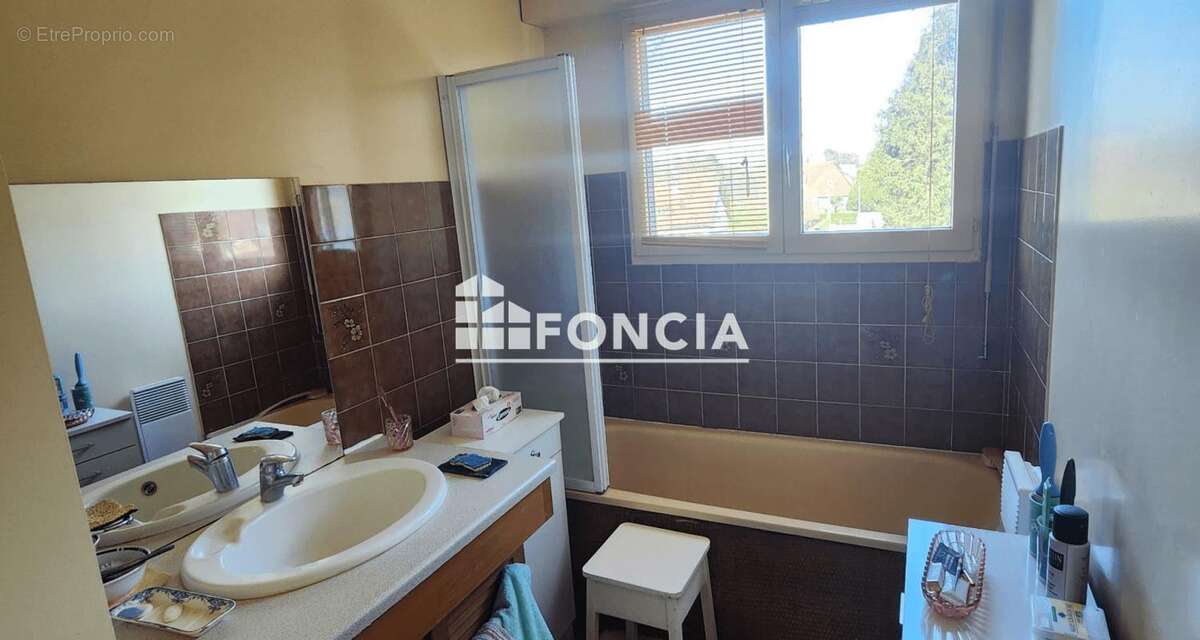 Appartement à BOIS-GUILLAUME