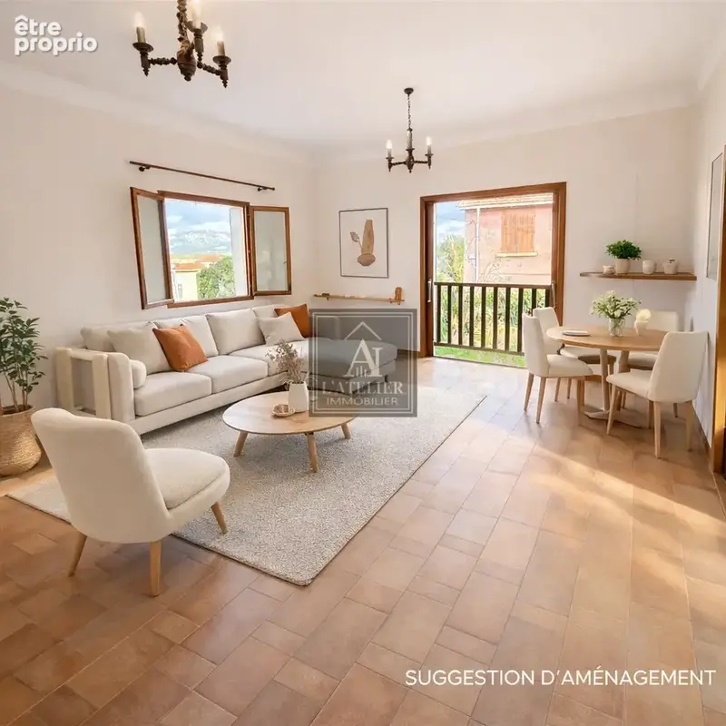 Maison de 120 m2 à rénover avec annexe de 40 m2 et garage de 25 m2 sur une parcelle de 810 m2 - photo 8