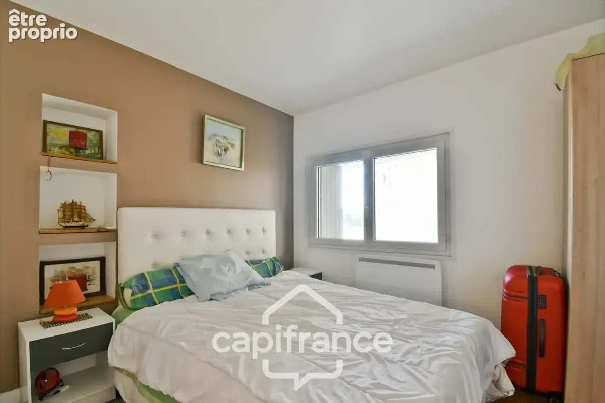 Maison rénovée à vendre 4 pièces SAINT JEAN D'ANGELY (17) avec atelier, cour et jardin potager de 421m² - photo 8