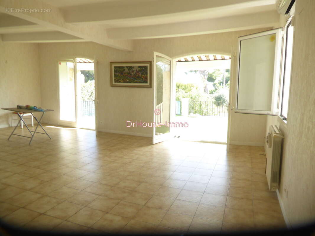 Maison à CARRY-LE-ROUET