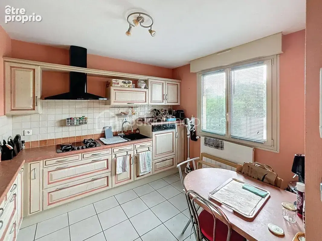 Maison au Centre d'Aubigné - Opportunité d'Investissement Exceptionnelle - photo 3