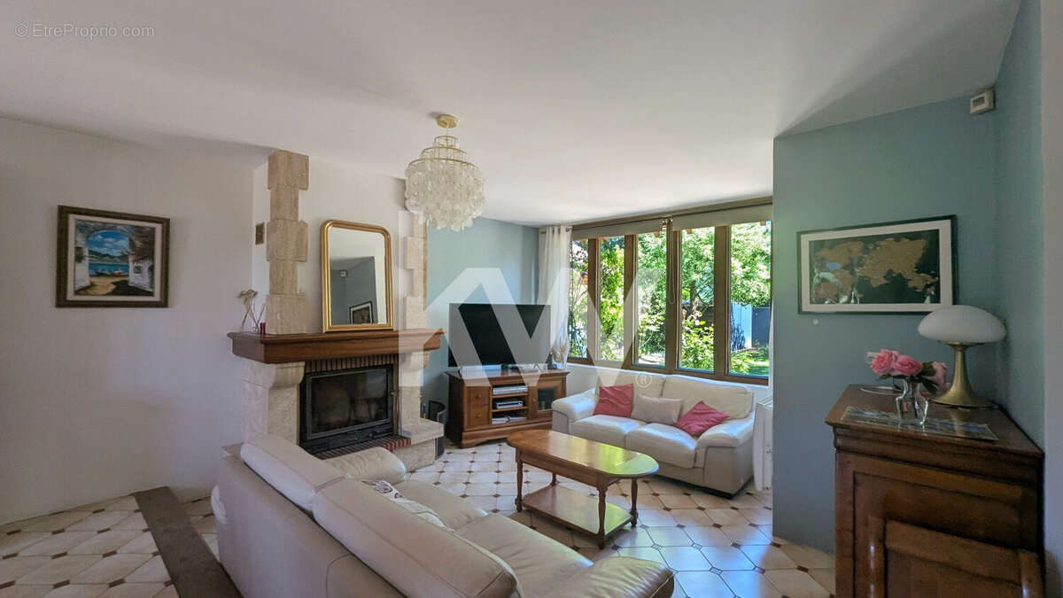 Maison 140 m² à Soisy-Sous-Montmorency  - photo 4