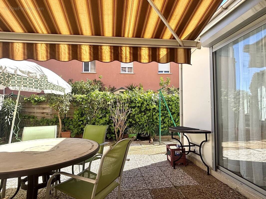 Appartement à SANARY-SUR-MER