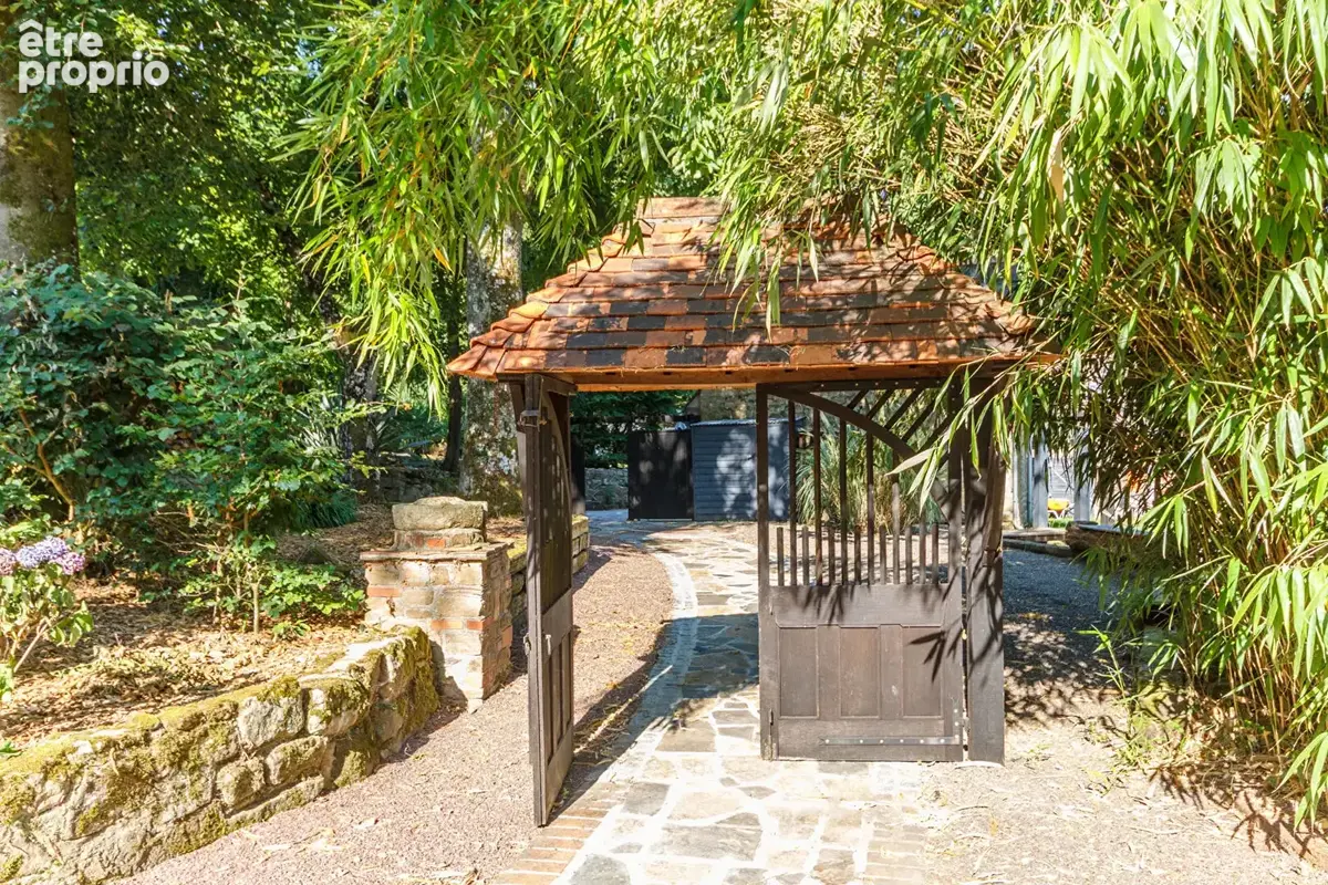 La MANCHE : Complexe de 3 gîtes avec de magnifiques jardins, offrant une vue imprenable dans un cadre isolé et intime - photo 13