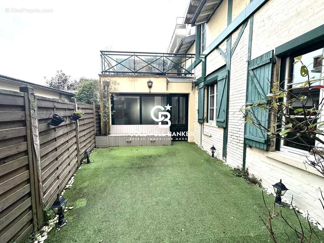 Maison à LE VESINET