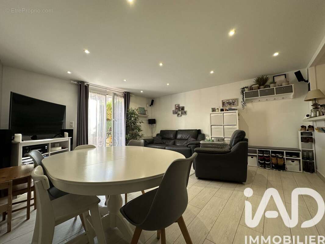 Photo 3 - Appartement à CERGY
