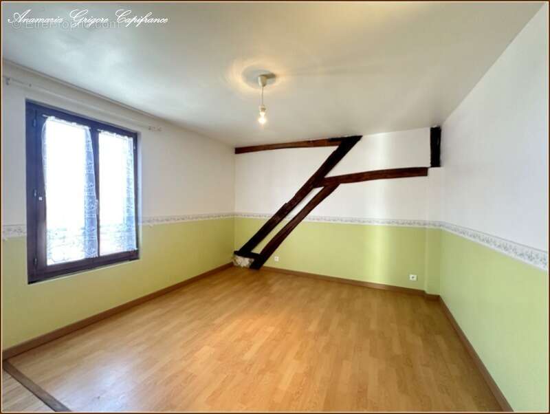 Maison de village, 214 m², 5 chambres, sejour de 100 m² - photo 11