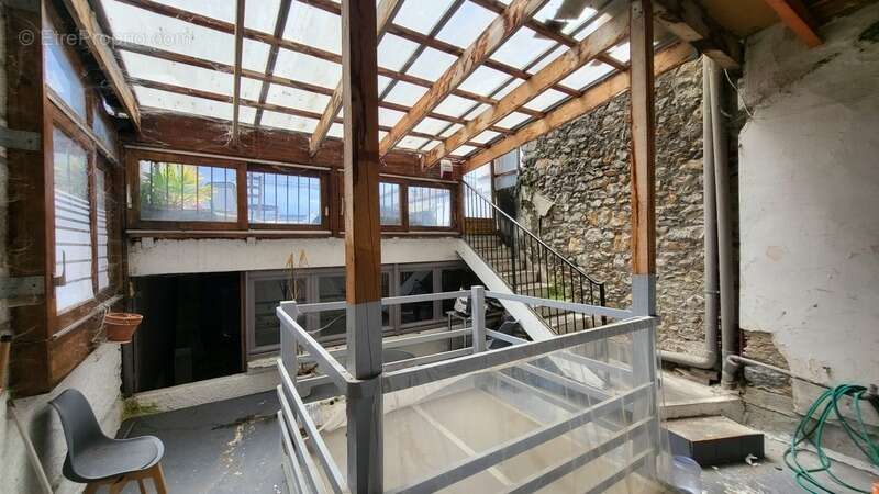 Maison à MONTREJEAU