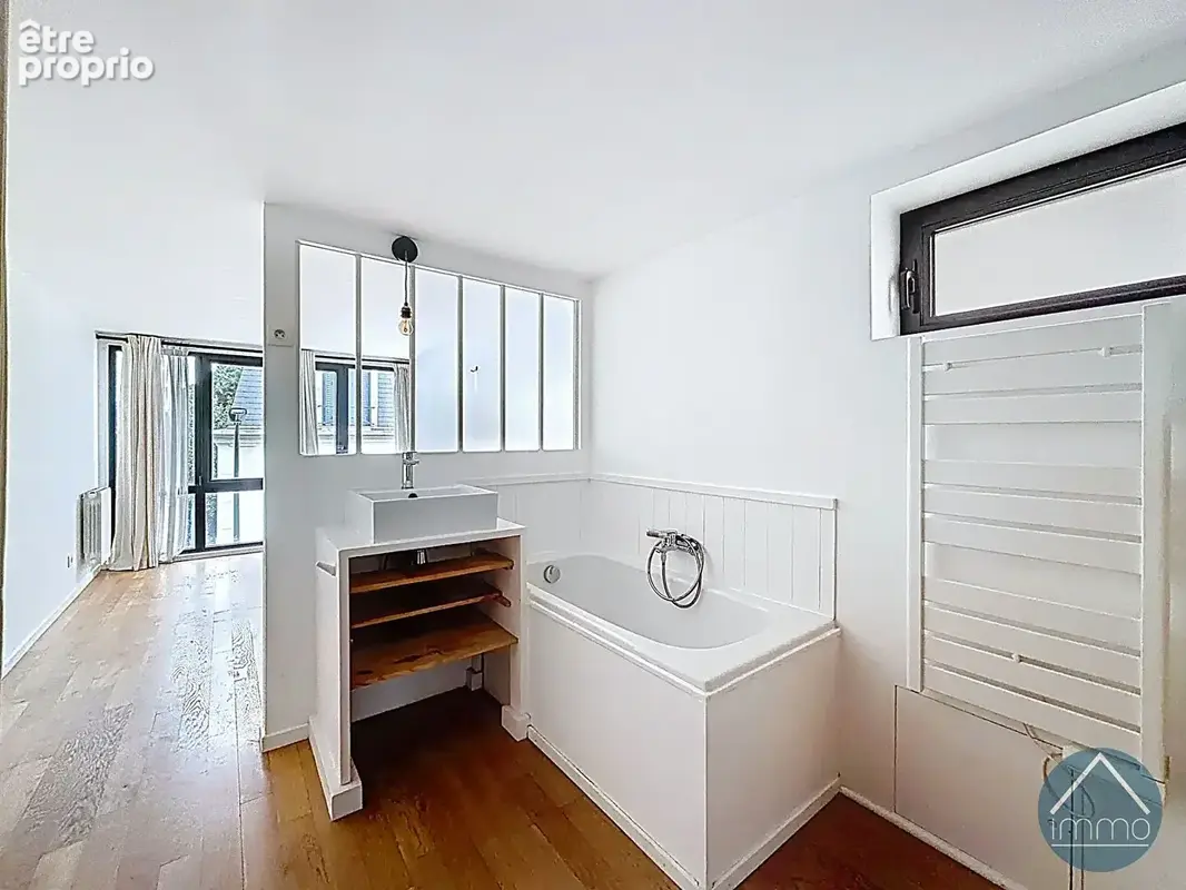 Quartier Bac - Maison de ville - Extérieur de 11.57m² - photo 5