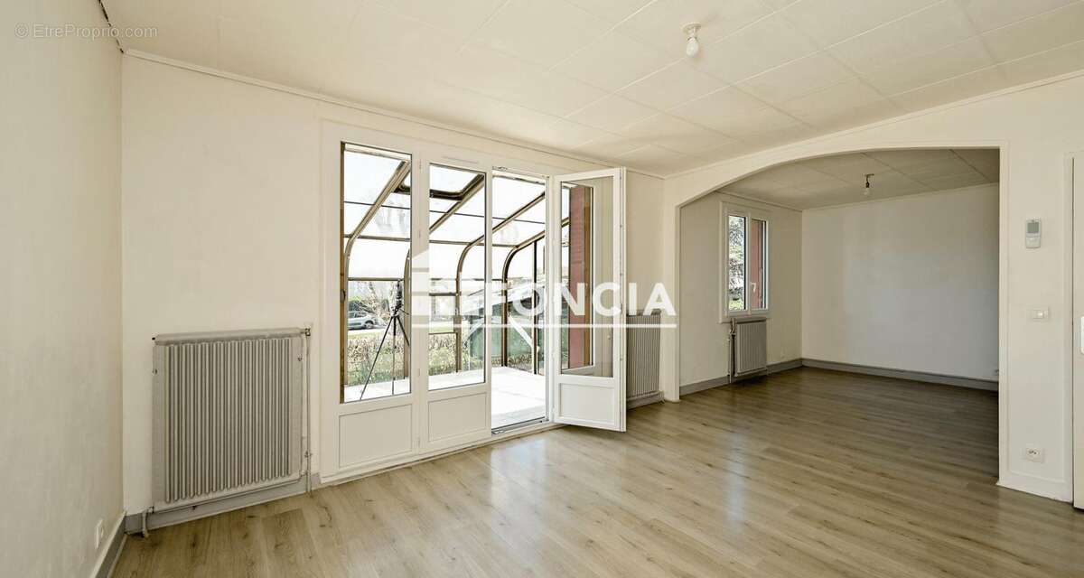 Maison à SAINT-VRAIN