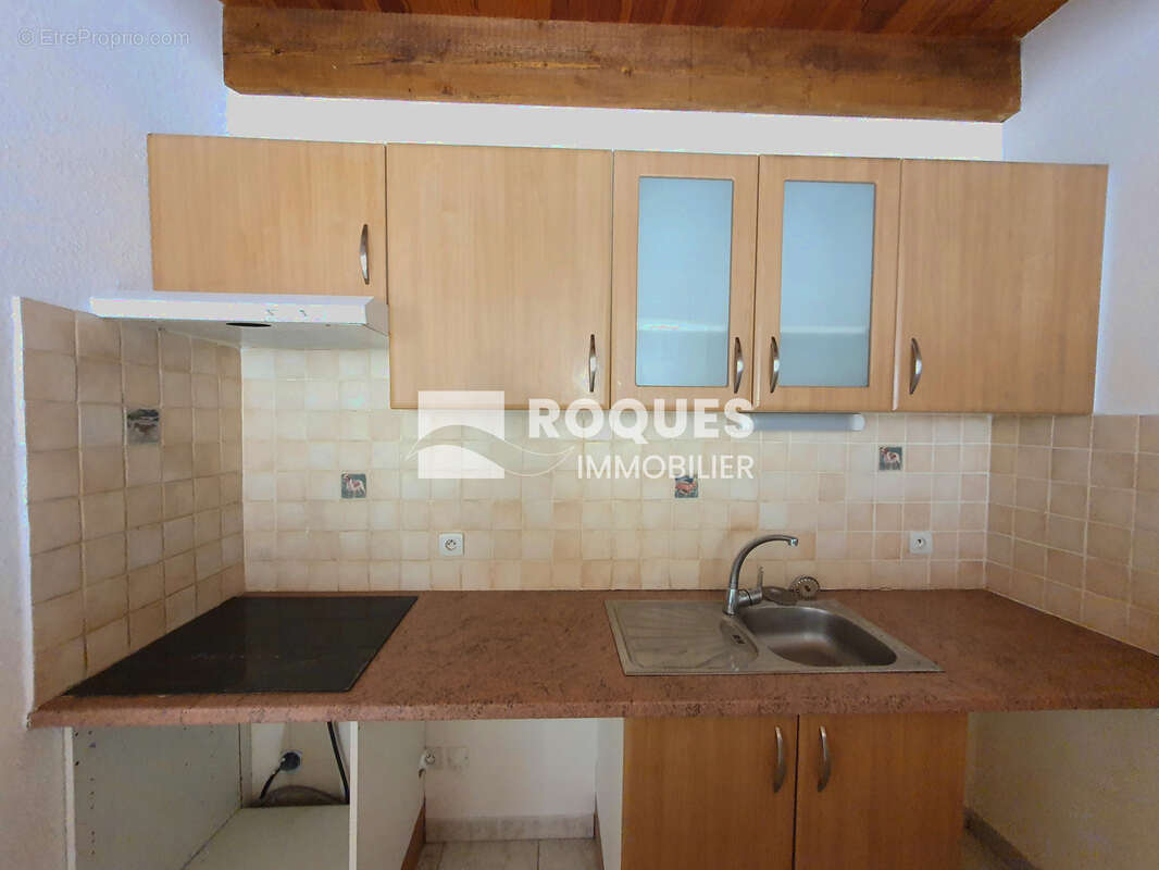 Situé à deux pas de centre ville, dans une copropriété venez découvrir cet appartement de type T2 de 54 m2 - photo 4