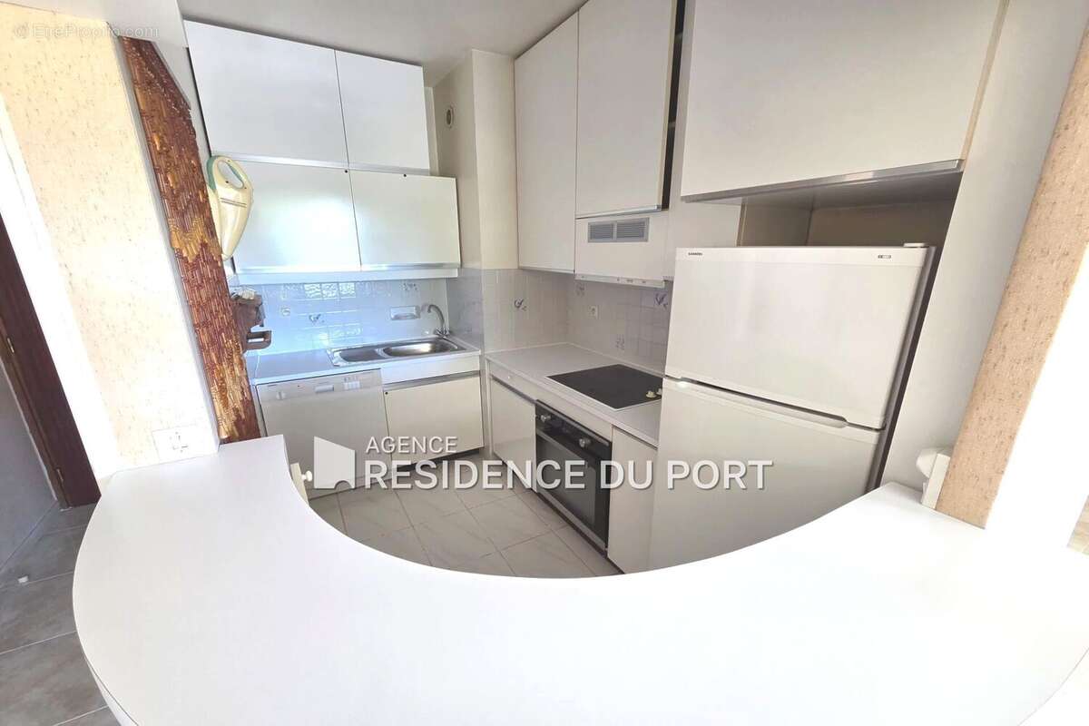 Appartement à MANDELIEU-LA-NAPOULE