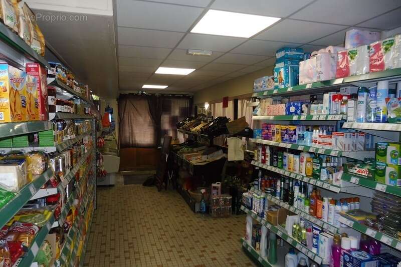 Commerce à CHAUMONT-SUR-THARONNE