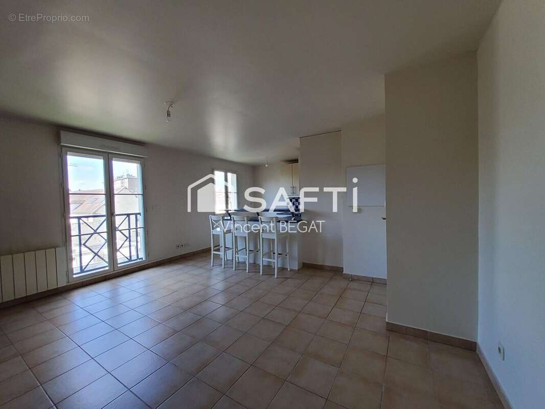Photo 4 - Appartement à MONTEREAU-FAULT-YONNE