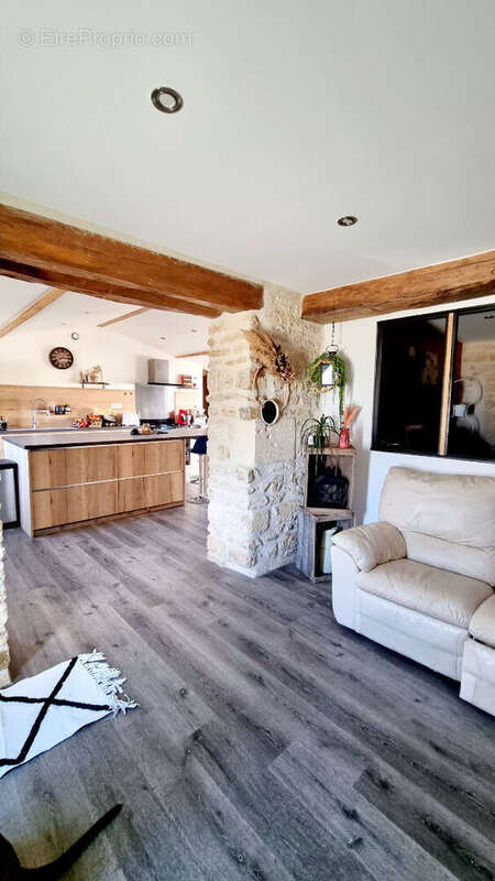 Maison à SAINT-SAVINIEN