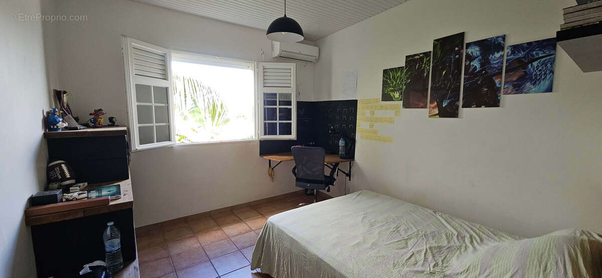 Maison à LES TROIS-ILETS