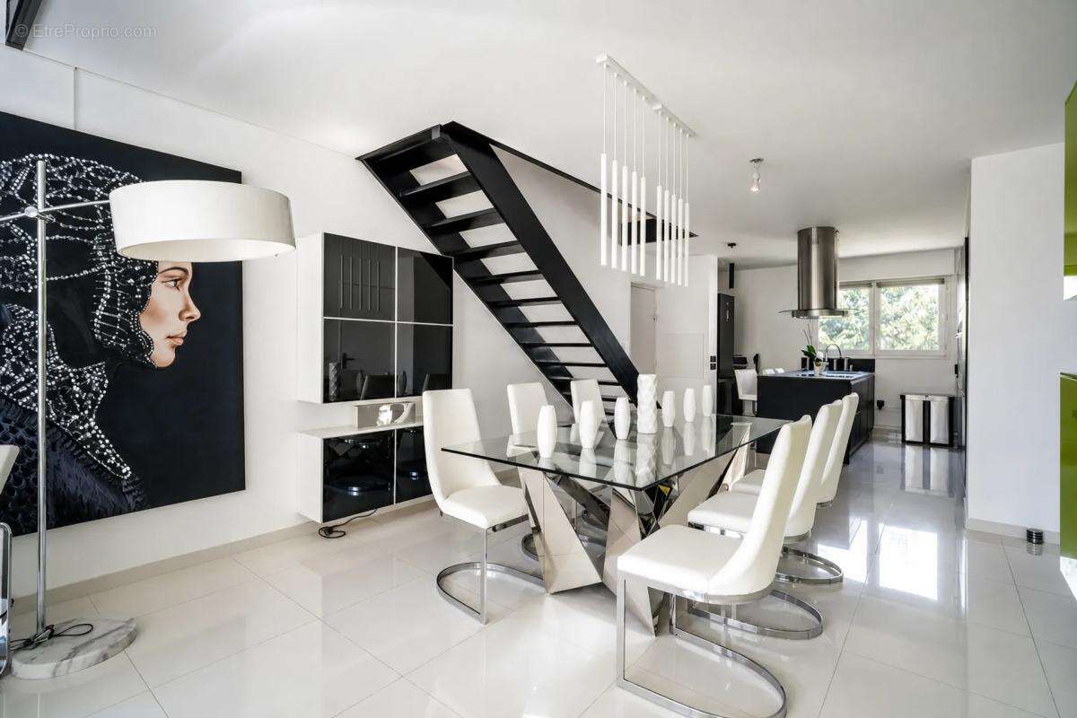 Appartement Duplex de 4 pièces de 82 m² à Stains - photo 14