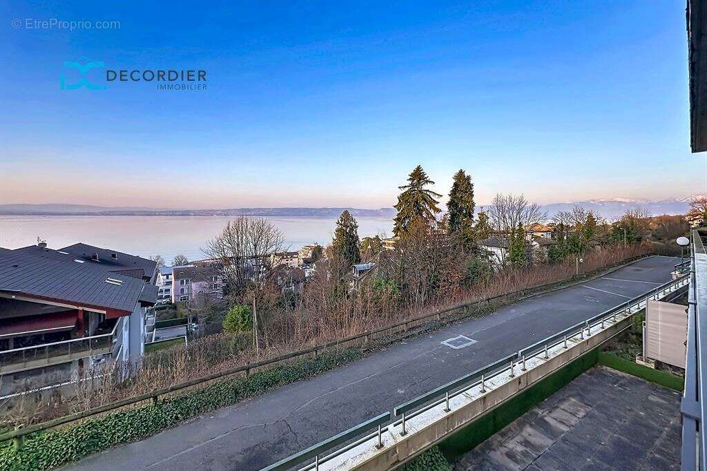 Appartement à EVIAN-LES-BAINS