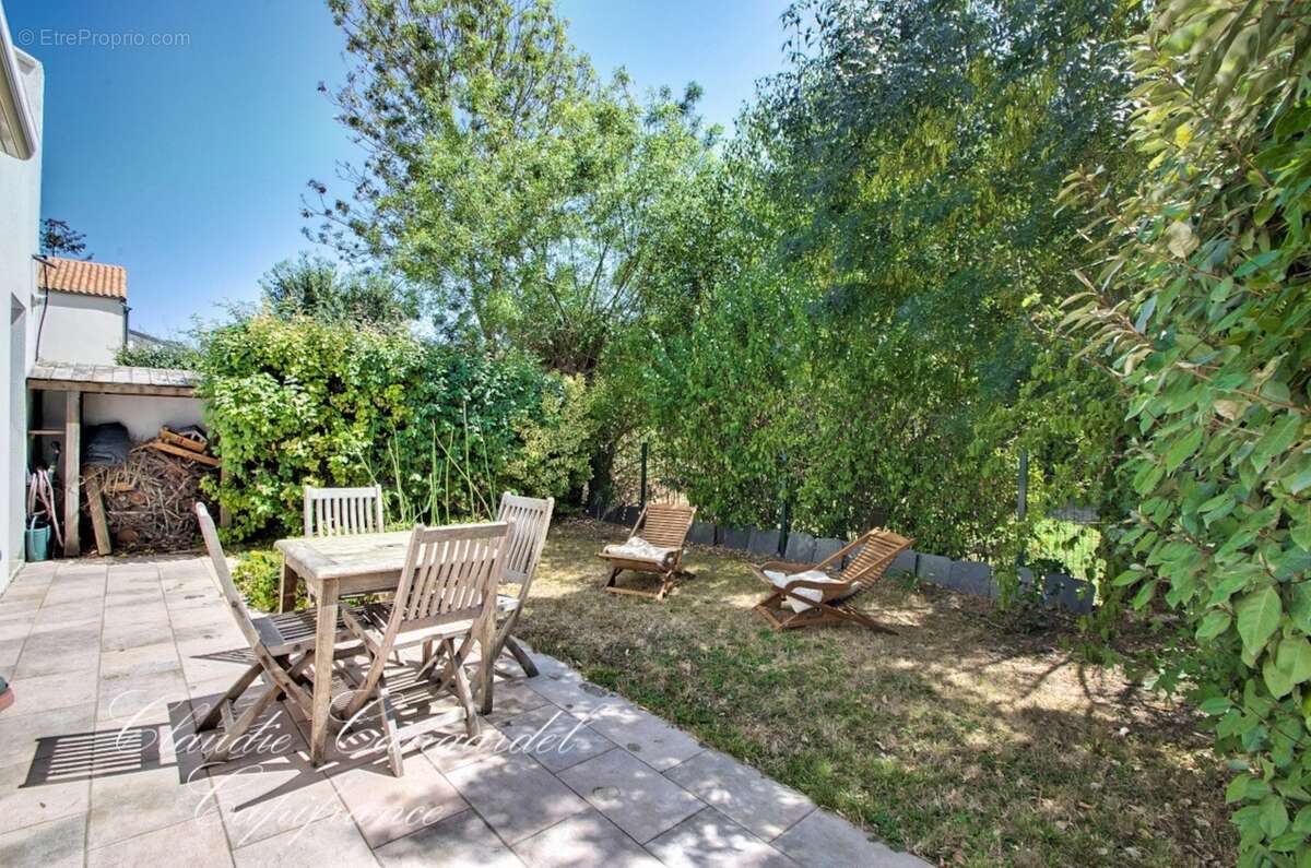 Maison à vendre 6 pièces LA ROCHELLE (17) Quartier Lafond, maison familiale de 5 chambres au calme - photo 3