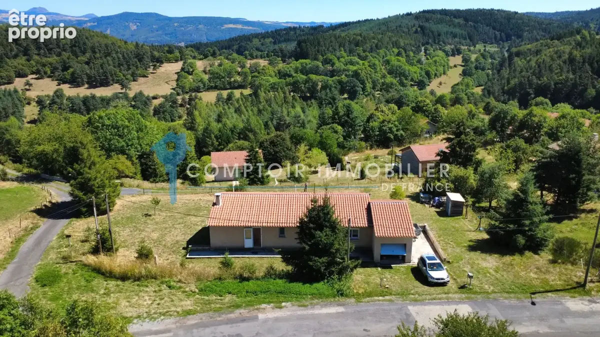 Maison à COUCOURON