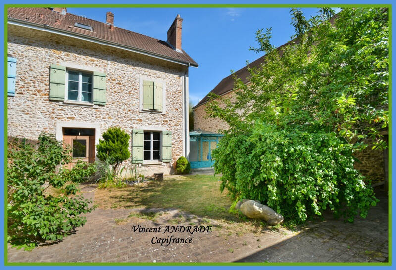 Maison à CHEPTAINVILLE