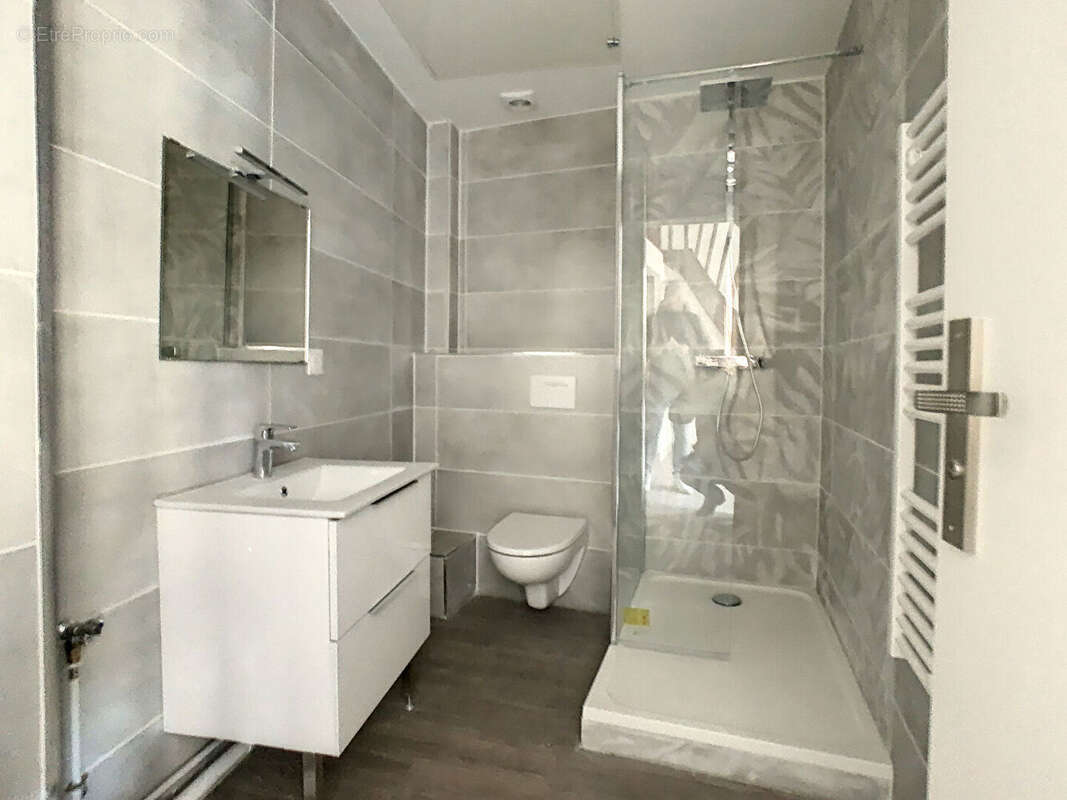 Appartement à MARSEILLE-6E