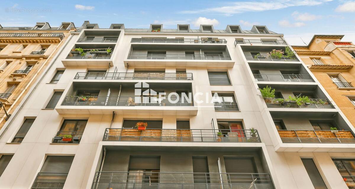 Appartement à PARIS-18E