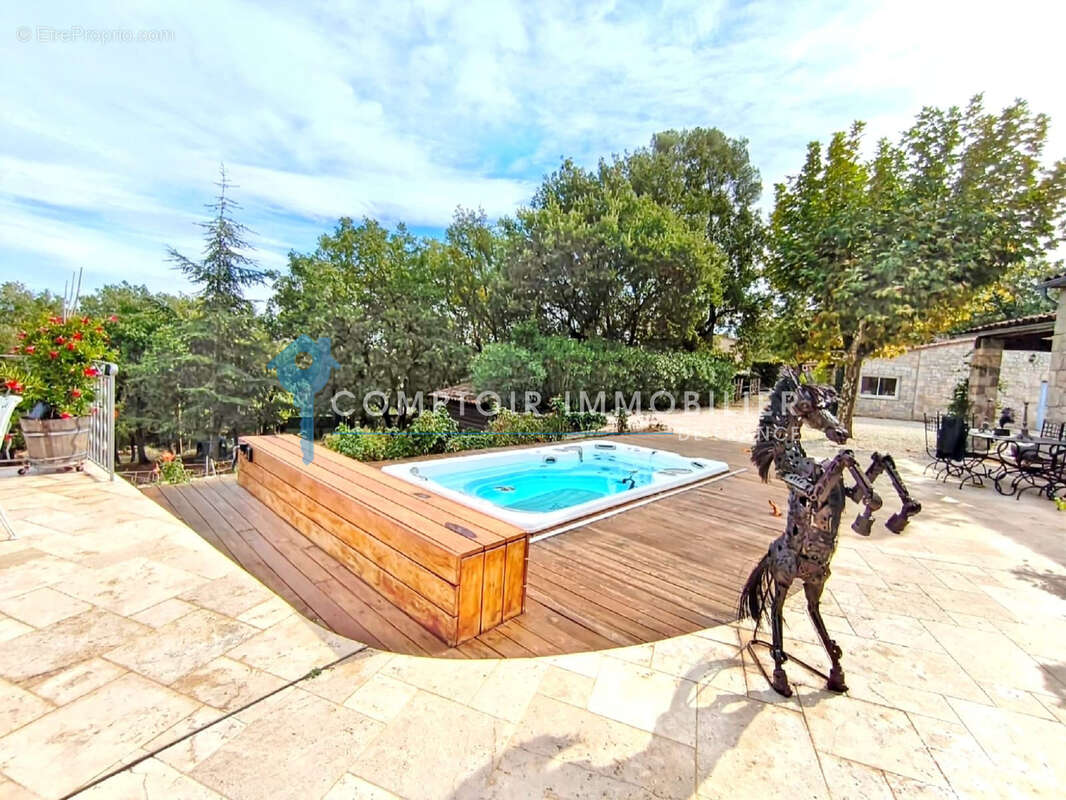 DPT(83) A vendre propriété de prestige sur le haut var - photo 5