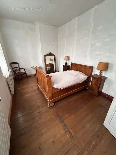 Maison à GRANDVILLIERS