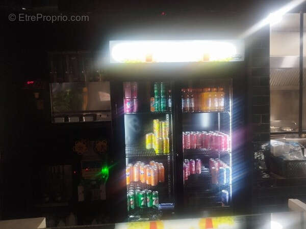 Commerce à SARTROUVILLE