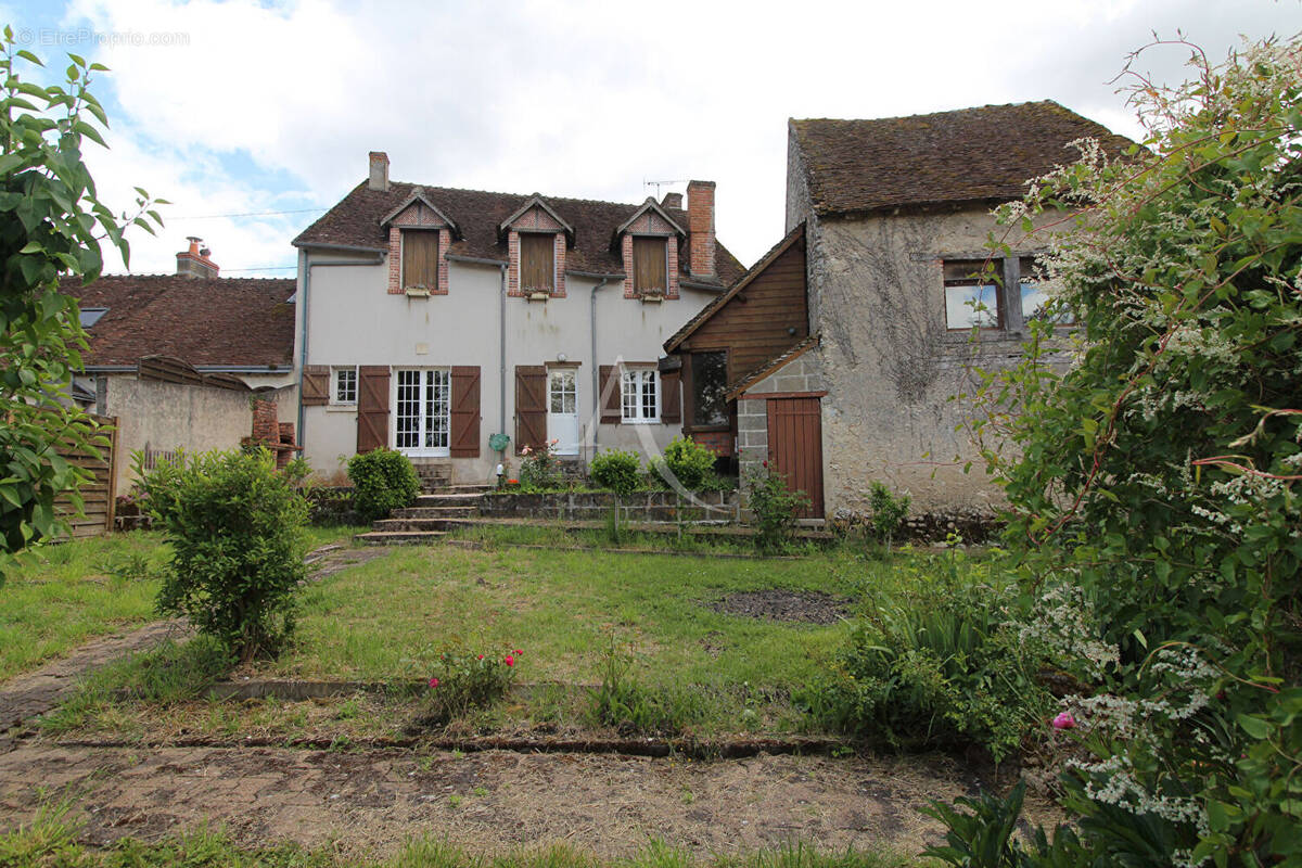 Maison à HUISSEAU-SUR-COSSON