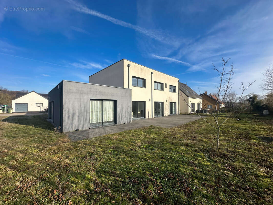 Maison à SALOUEL
