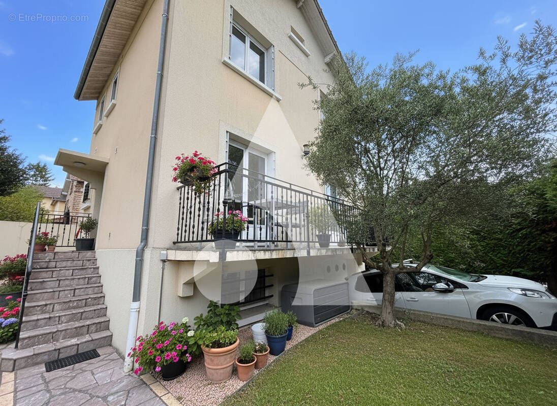 Maison à ENGHIEN-LES-BAINS