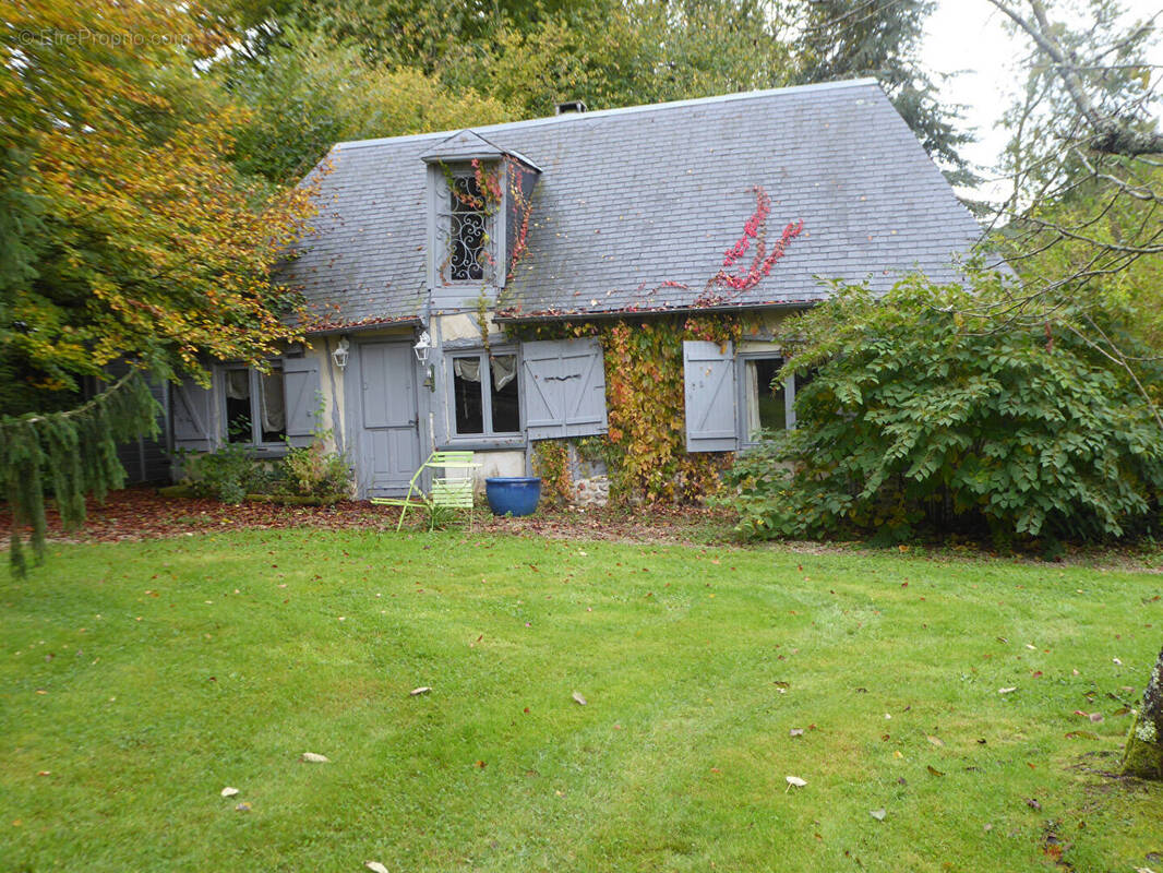 Maison à CORMEILLES
