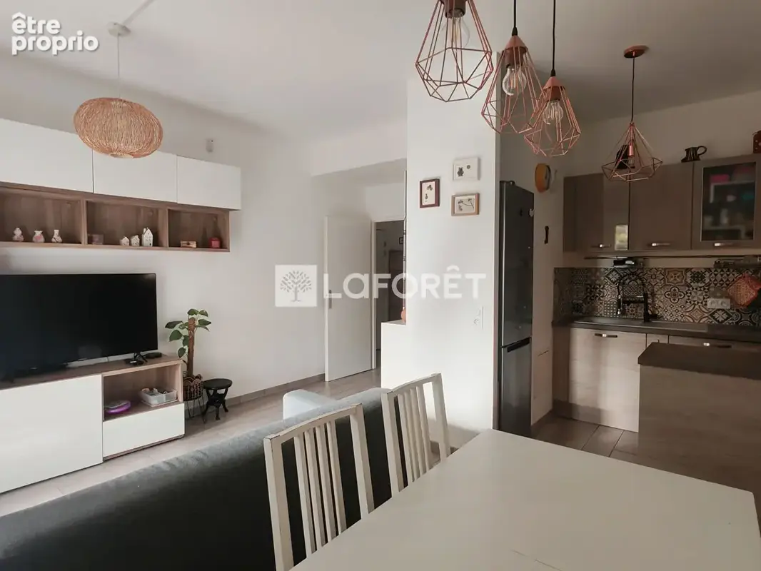 JUVISY: Appartement à usage mixte habitation/professionnel 3 pièce(s) 62.25 m2 - photo 3