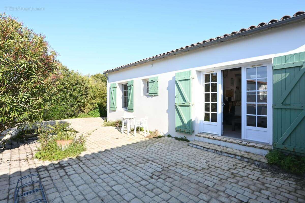 Maison à LA COUARDE-SUR-MER
