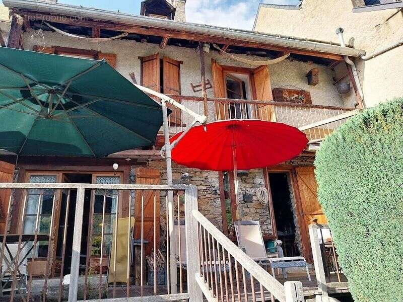 Maison à SAINT-AVENTIN