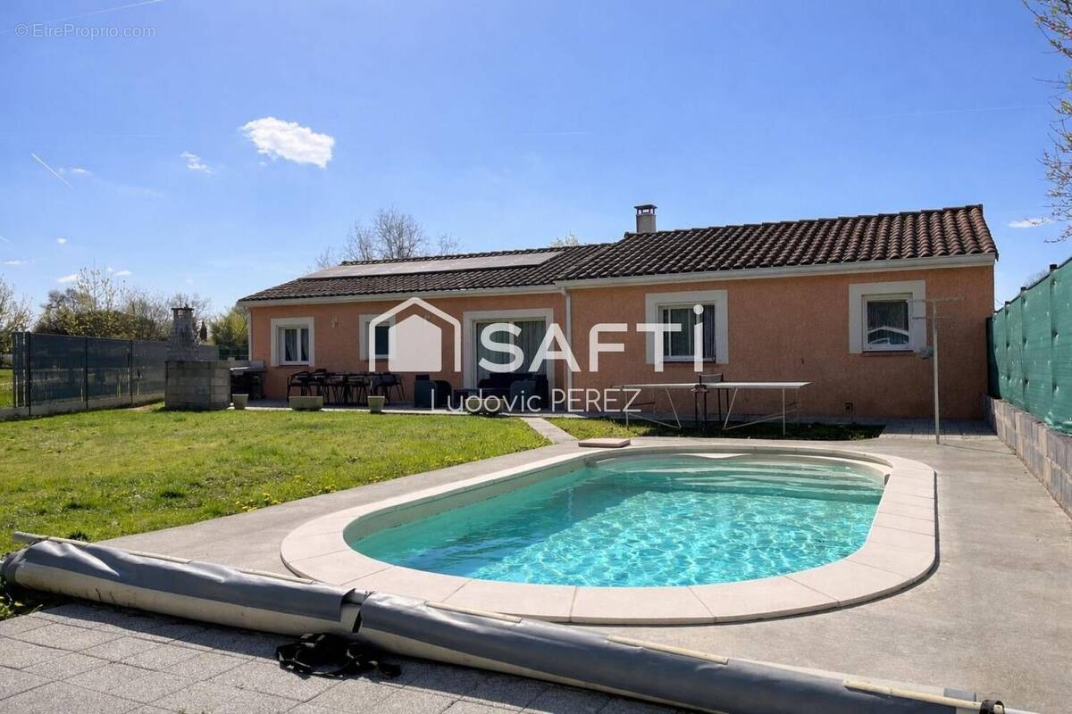 Photo 1 - Maison à NOHIC